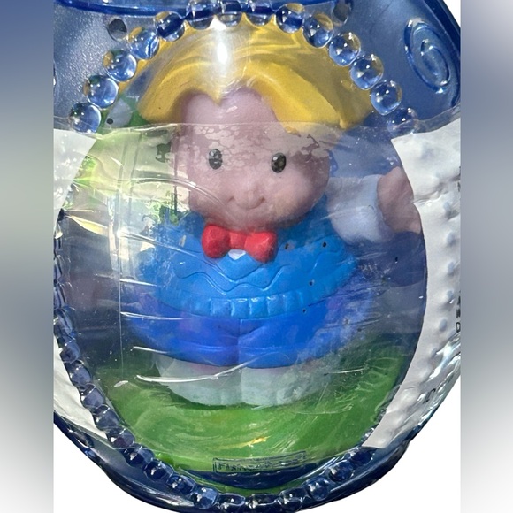 New Fisher Price Little People Figure In Easter Egg - Picture 3 of 3